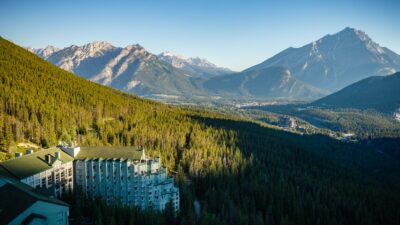 Romantic Getaways: Exploring the Enchanting Destinations of Banff National Park, Canada