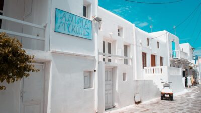 Unveiling the Alluring Romance of Mykonos, Greece: Discover the Ultimate Romantic Destination