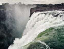 A Guide to Experiencing Romance at Victoria Falls, Zambia: Unforgettable Destinations for Couples