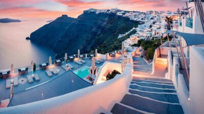 Enchanting Santorini: The Ultimate Guide to Romantic Getaways in Greece