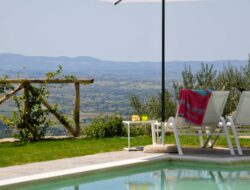 Unveiling the Enchanting Charms of Romantic Getaways in Tuscany, Italy