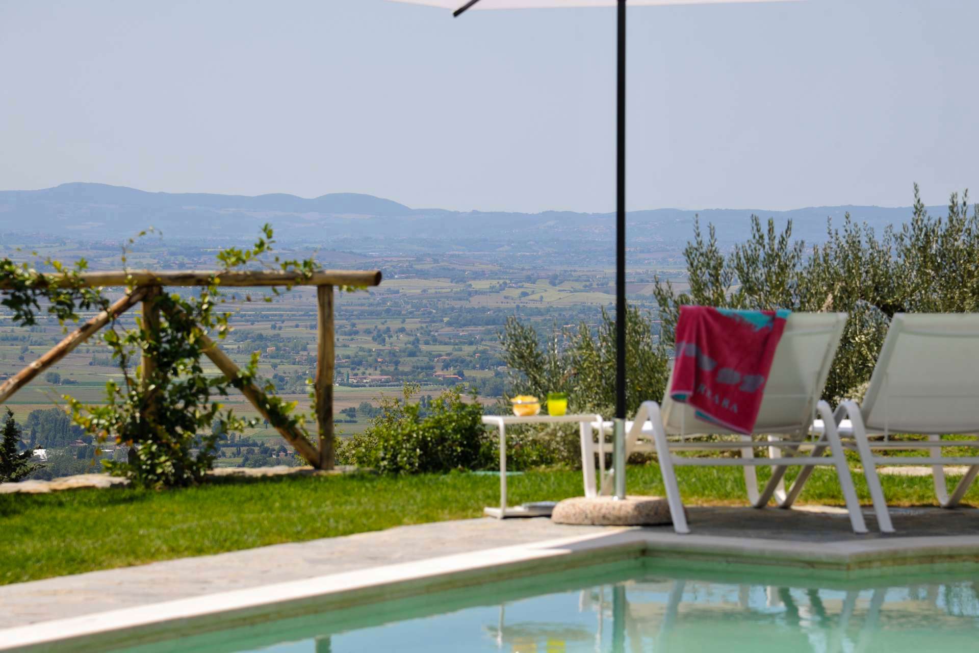 Unveiling the Enchanting Charms of Romantic Getaways in Tuscany, Italy 